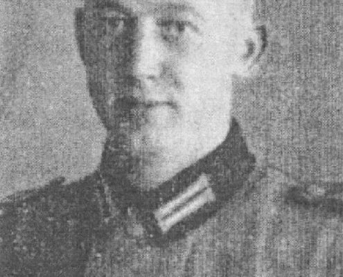 ALT Willi Weber wurde am 23.11.1913 in Altenhof geboren. Nachdem er seit September 1939 die Feldzüge in Frankreich und Rußland überstanden hatte, fand er am 27.01.1944 den Tod. Er liegt in Roskoschewka, 30 km von Taratscha entfernt.